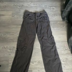 Brandy melville cargo pants!!